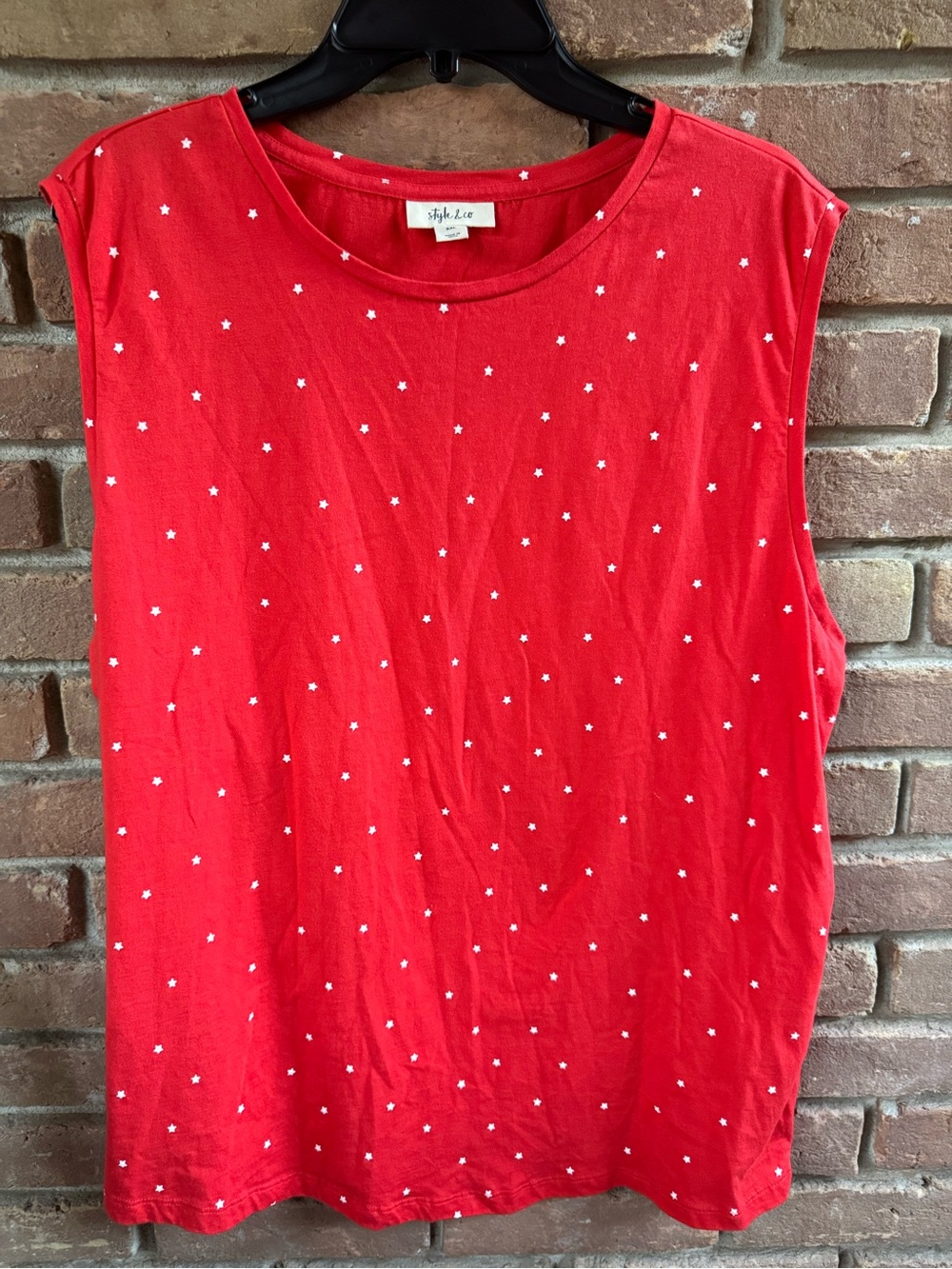 Style & Co. Women’s Red Sleeveless Star-Print Tank